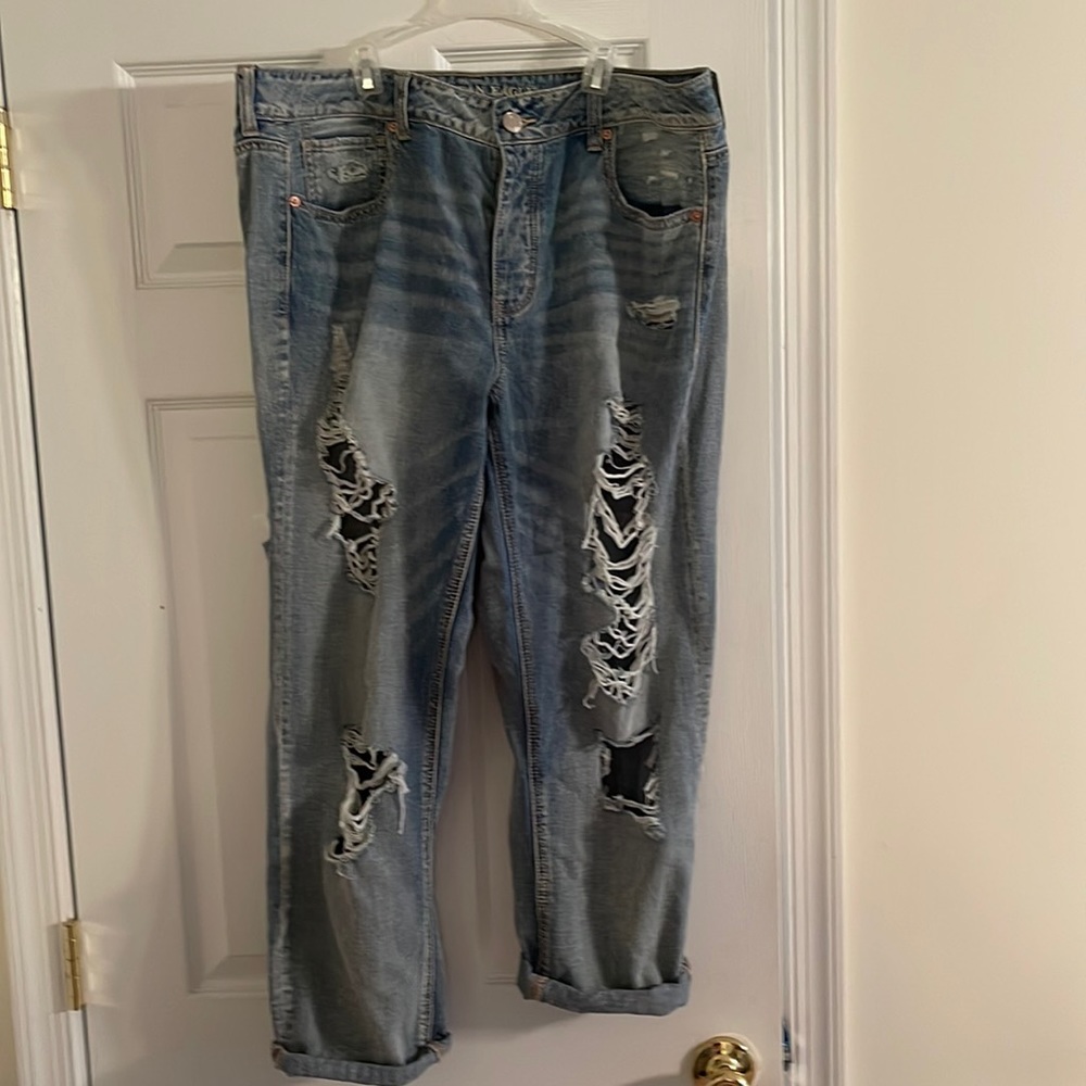 American Eagle Distressed Boyfriend Jeans